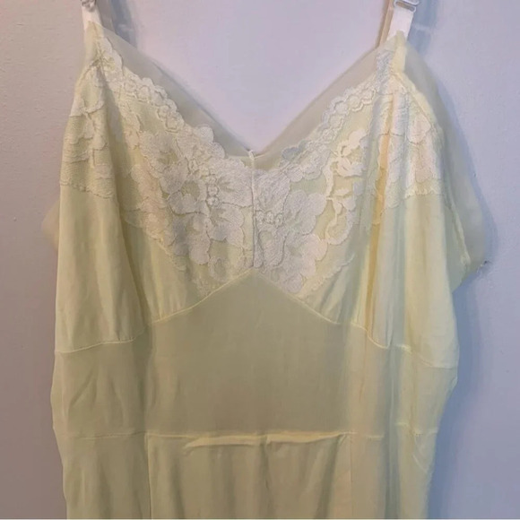 Vintage Primstyle Yellow Embroidered Chemise Lace - Picture 6 of 8